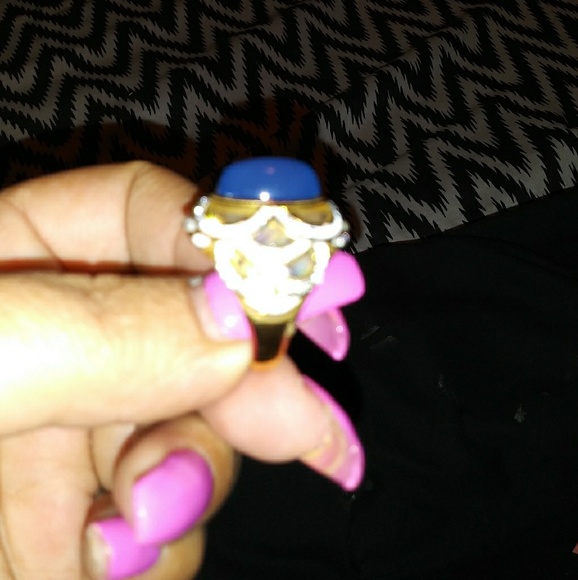 Ring - Picture 1 of 4